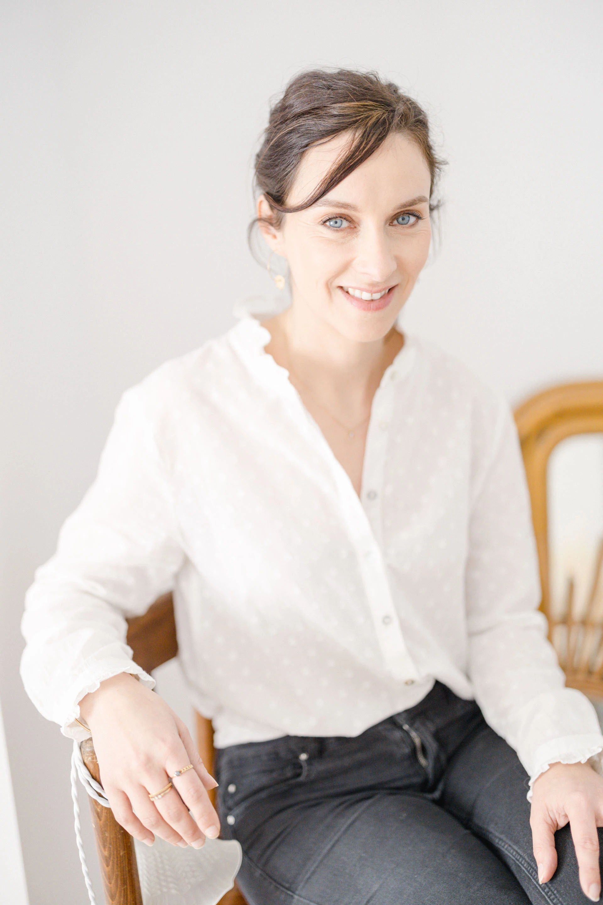 sourire bonheur collier marron gris